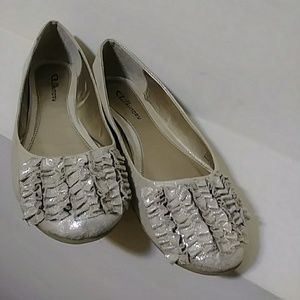 CL BY LAUNDRY SLIPPERS Shoes Size 10